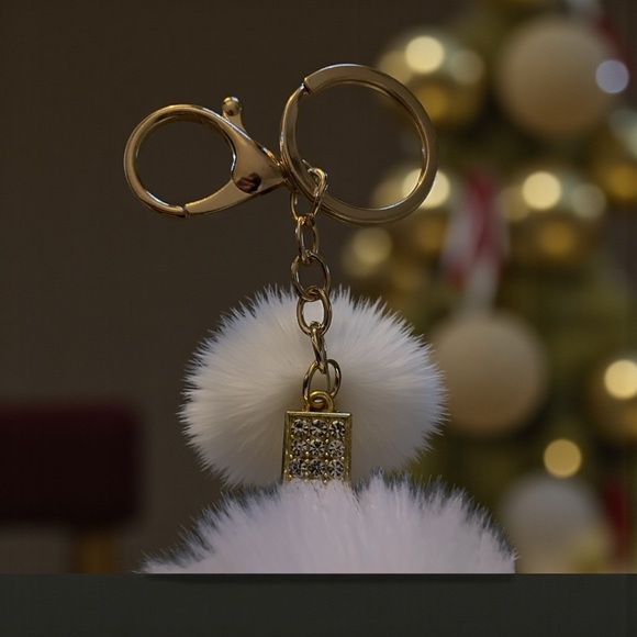 Elegant Black and White Pom Pom Keychain - Picture 3 of 3